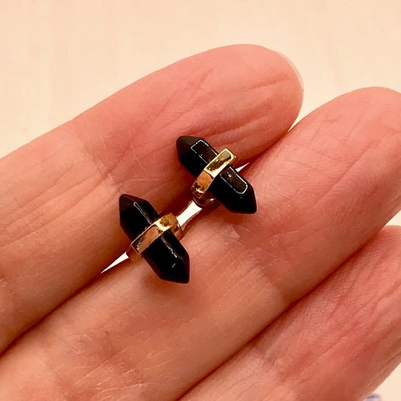 ✨Crystal Point Stud Earrings✨ - Picture 4 of 6